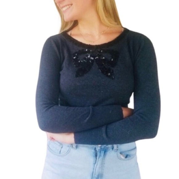 FOREVER 21 Sequin Embellished Bow Crop Sweater - Picture 1 of 7